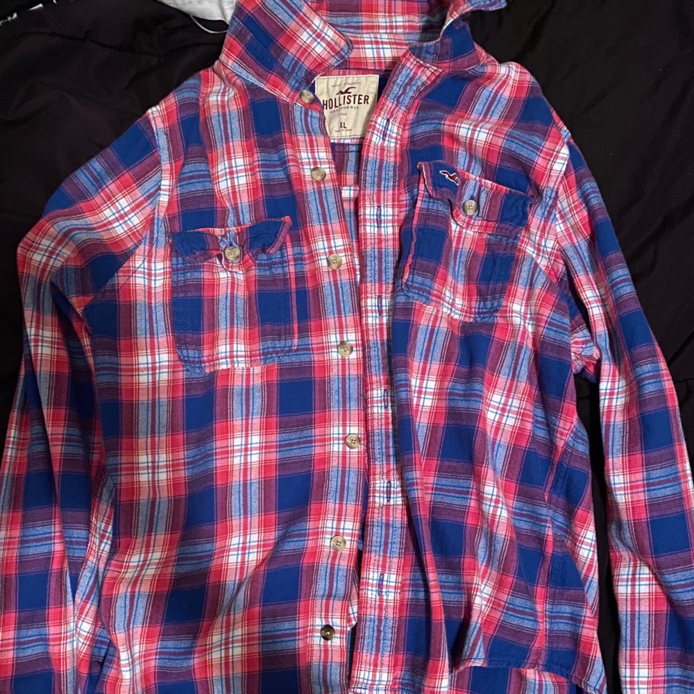 Hollister - Flannel/ button up